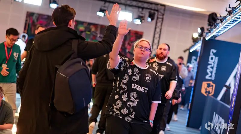 动态引关注, amp, 取A队 动态引关注, amp, 取A队