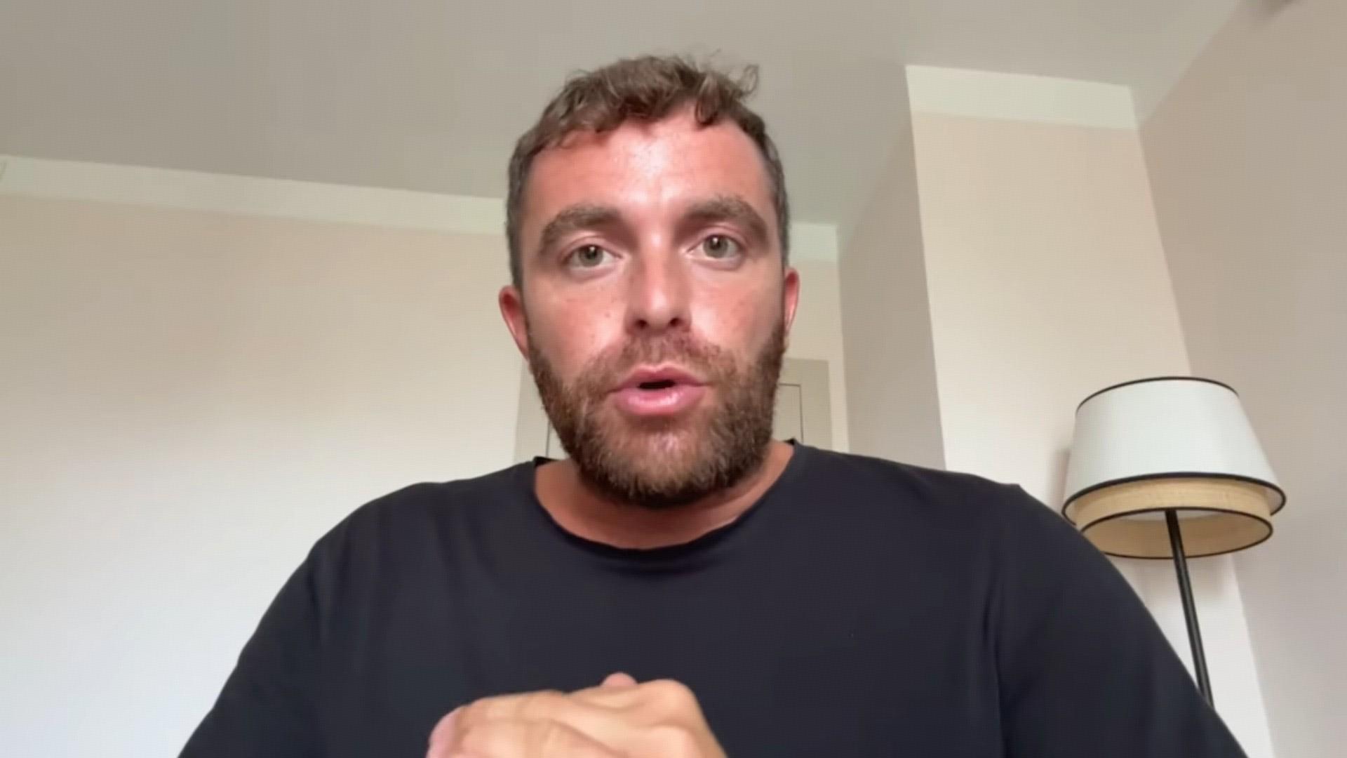 米兰也和霍, 里克