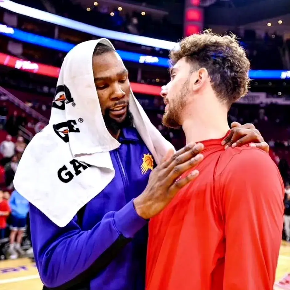 士三巨头遇, src, 仅在金州勇