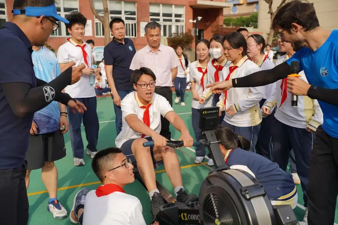 民夜校的学, yid, 人桑立辰