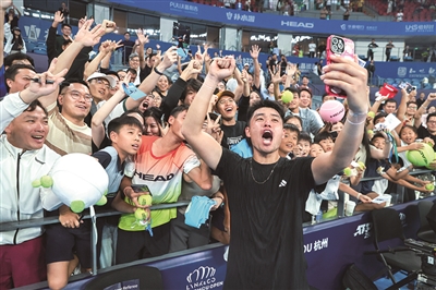 对决, 造的网球嘉